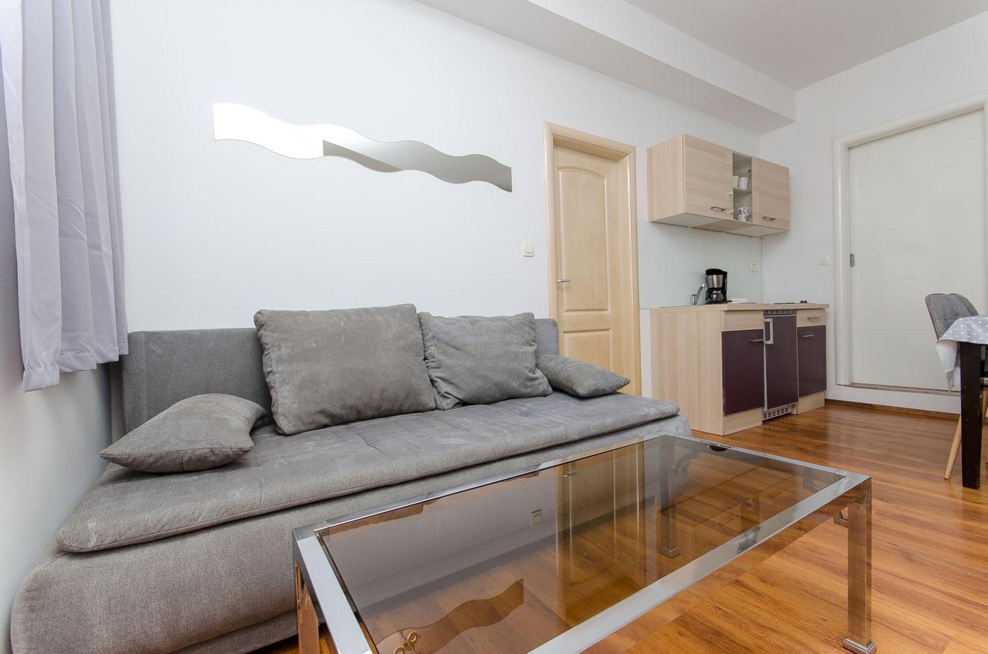 Apartment Beaches & Park Marjan Apartment